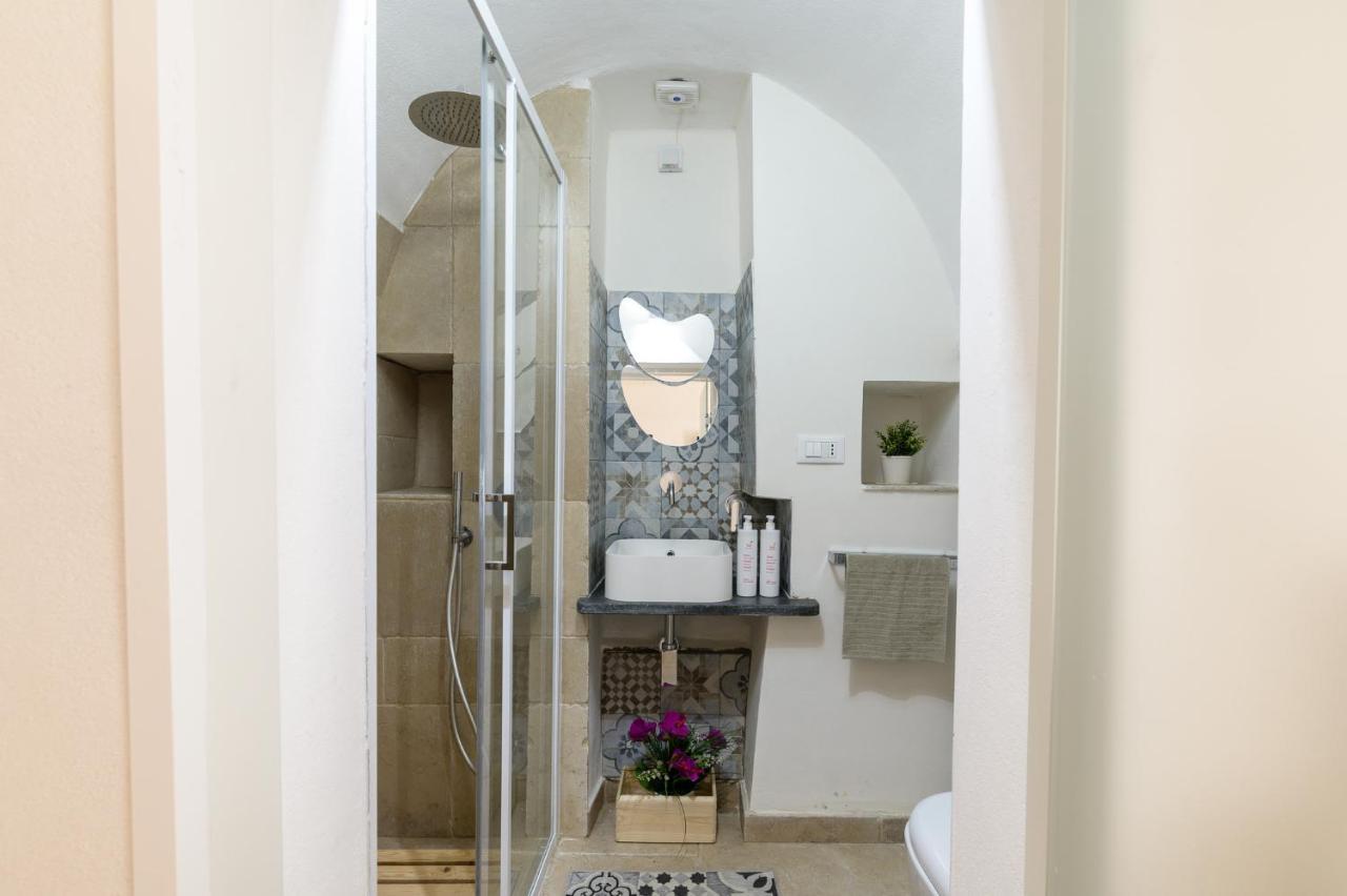 Stairway With Jacuzzi By Wonderful Italy Apartment Ostuni Exterior photo