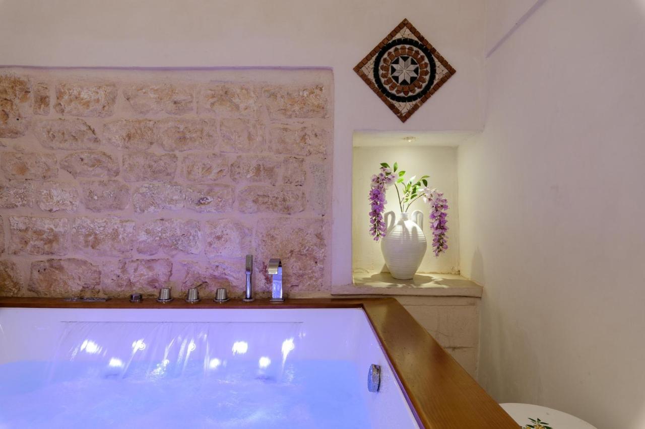 Stairway With Jacuzzi By Wonderful Italy Apartment Ostuni Exterior photo