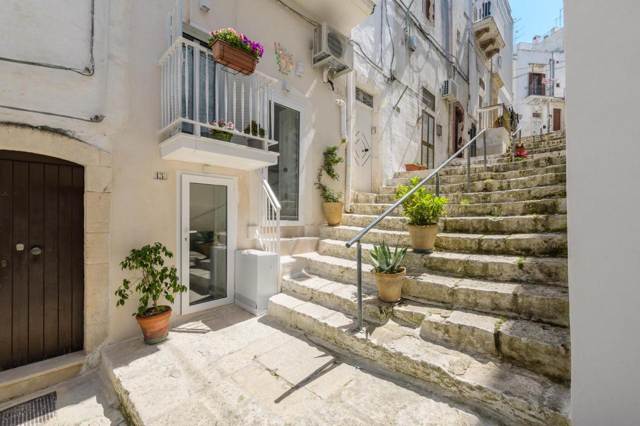Stairway With Jacuzzi By Wonderful Italy Apartment Ostuni Exterior photo